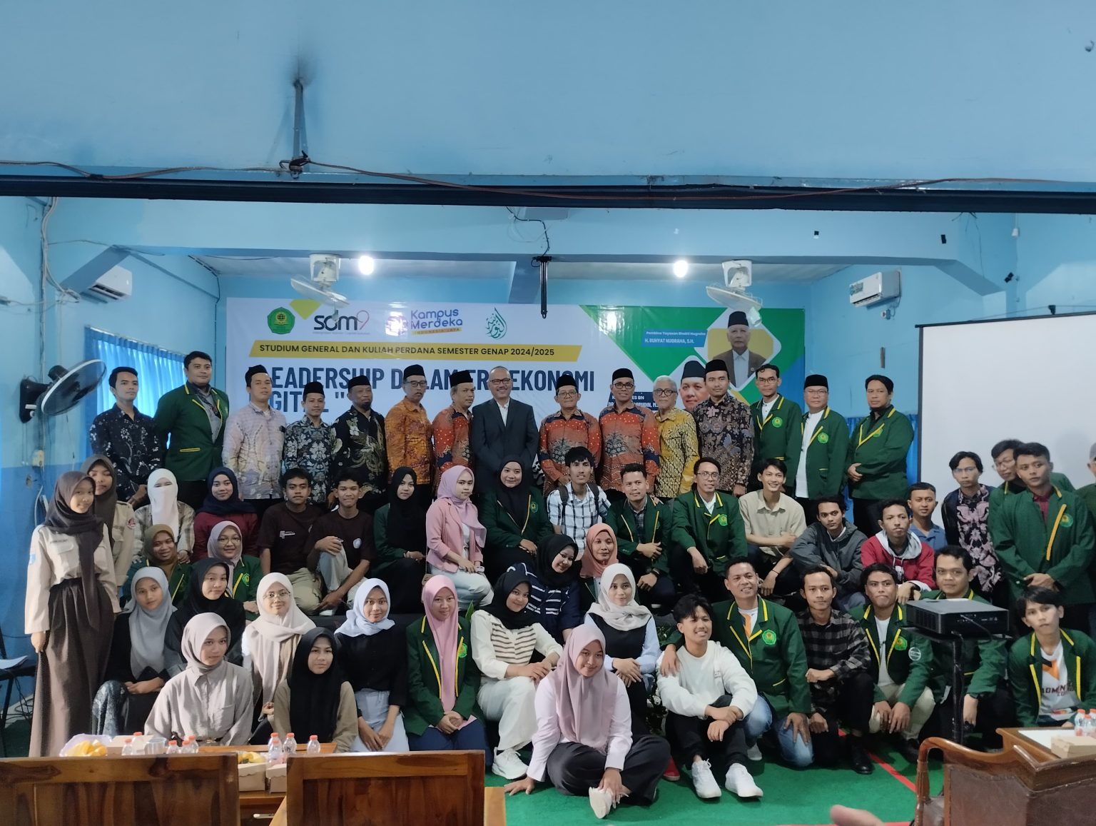 Kuliah Perdana dan Stadium General “Leadership Dalam Era Ekonomi Digital” Untuk Memotivasi Mahasiswa